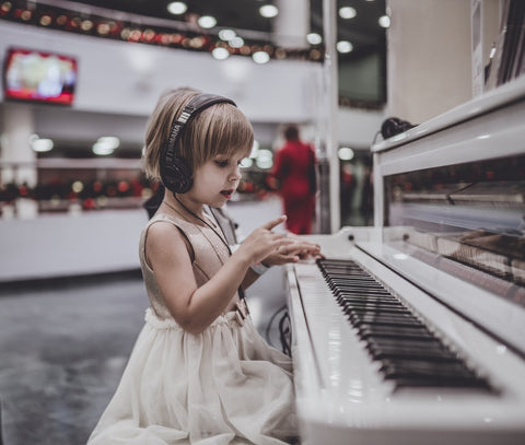 BENEFICIOS DE REGALAR INSTRUMENTOS MUSICALES A NIÑOS