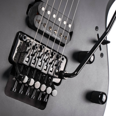 Guitarra Eléctrica X500 Menace Bks Cort Negra Satinada