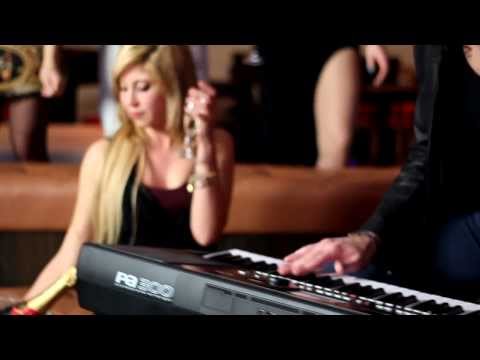 Teclado Arranger Korg Pa300