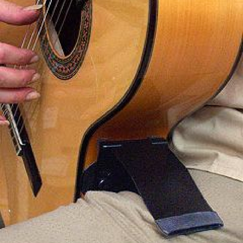 SOPORTE GITANO PARA GUITARRA CLASICA ALHAMBRA 9615