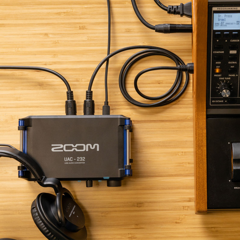 Interfaz De Audio Zoom Uac-232 Audio Interface