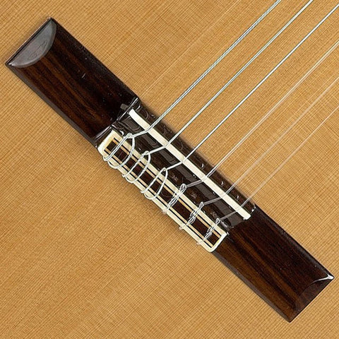 Guitarra Clasica Alhambra 4p Con Estuche Premium