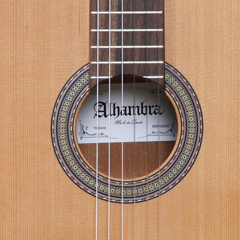ALHAMBRA Z-NATURE CLASSICAL GUITAR. 