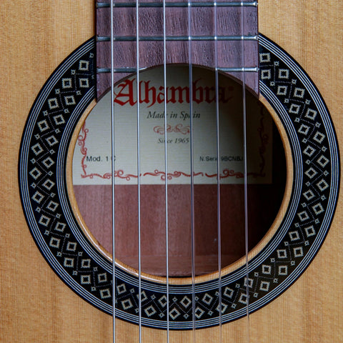 CLASSICAL GUITAR ALHAMBRA 1C HT 799V WITH CASE